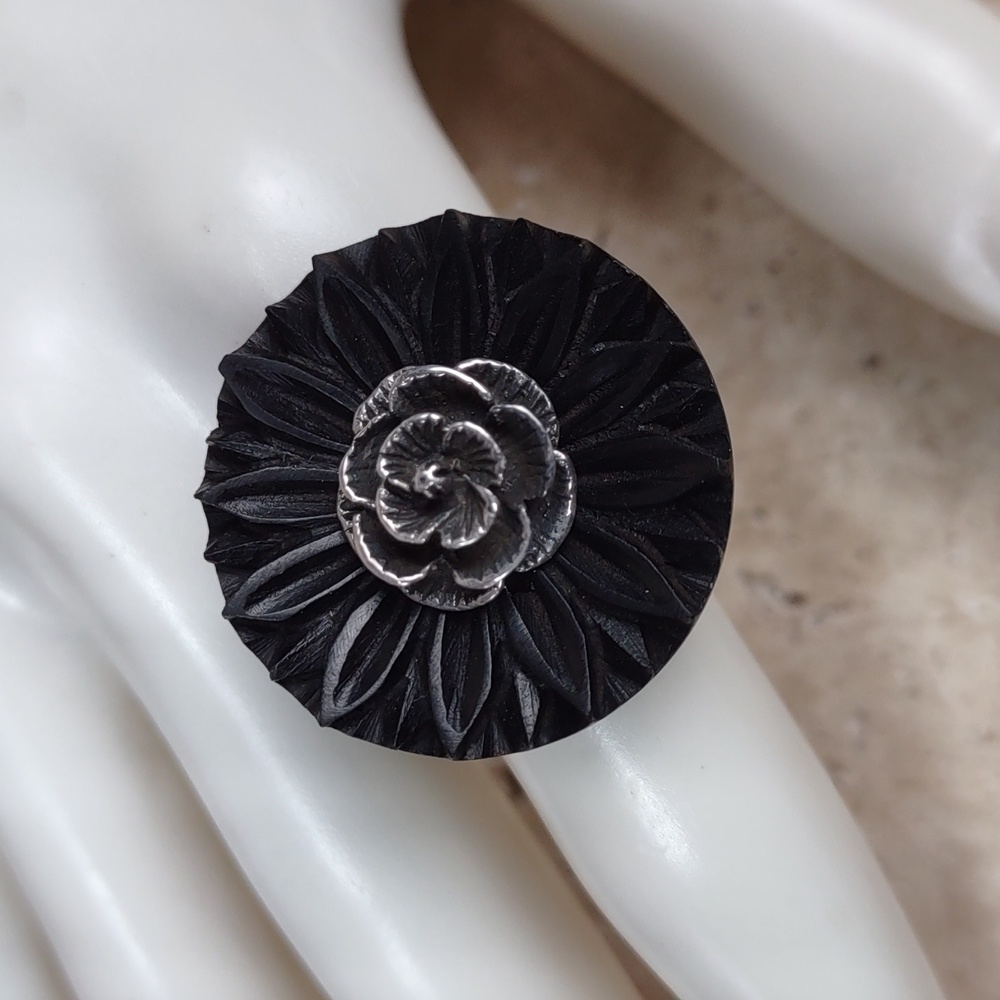 Ebony Rose Ring